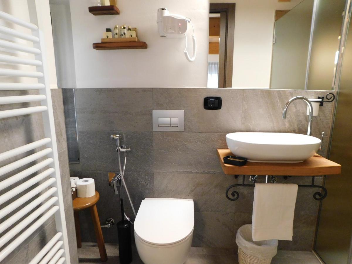 Nicomat Rooms Domodossola Exterior foto